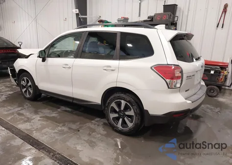 2018 Subaru Forester 2.5I Premium z USA, uszkodzony, nr VIN JF2SJAEC3JH545872